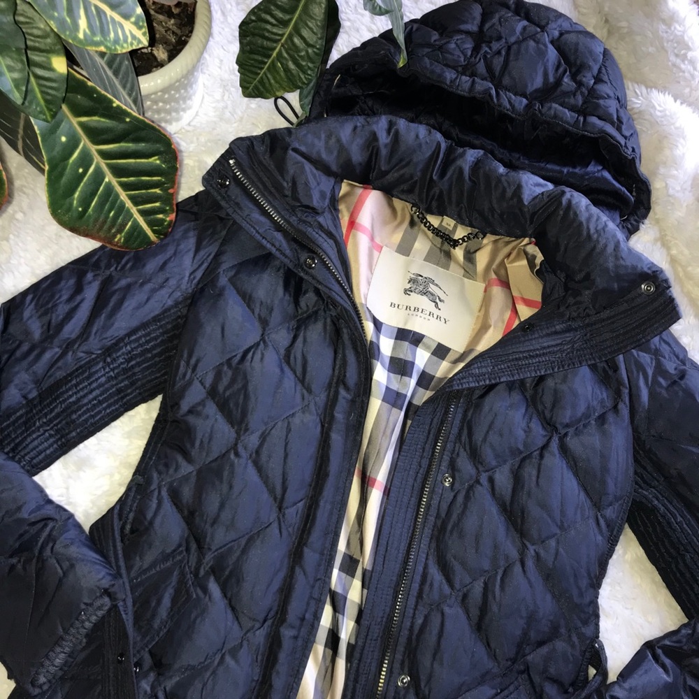 •Burberry• Coat